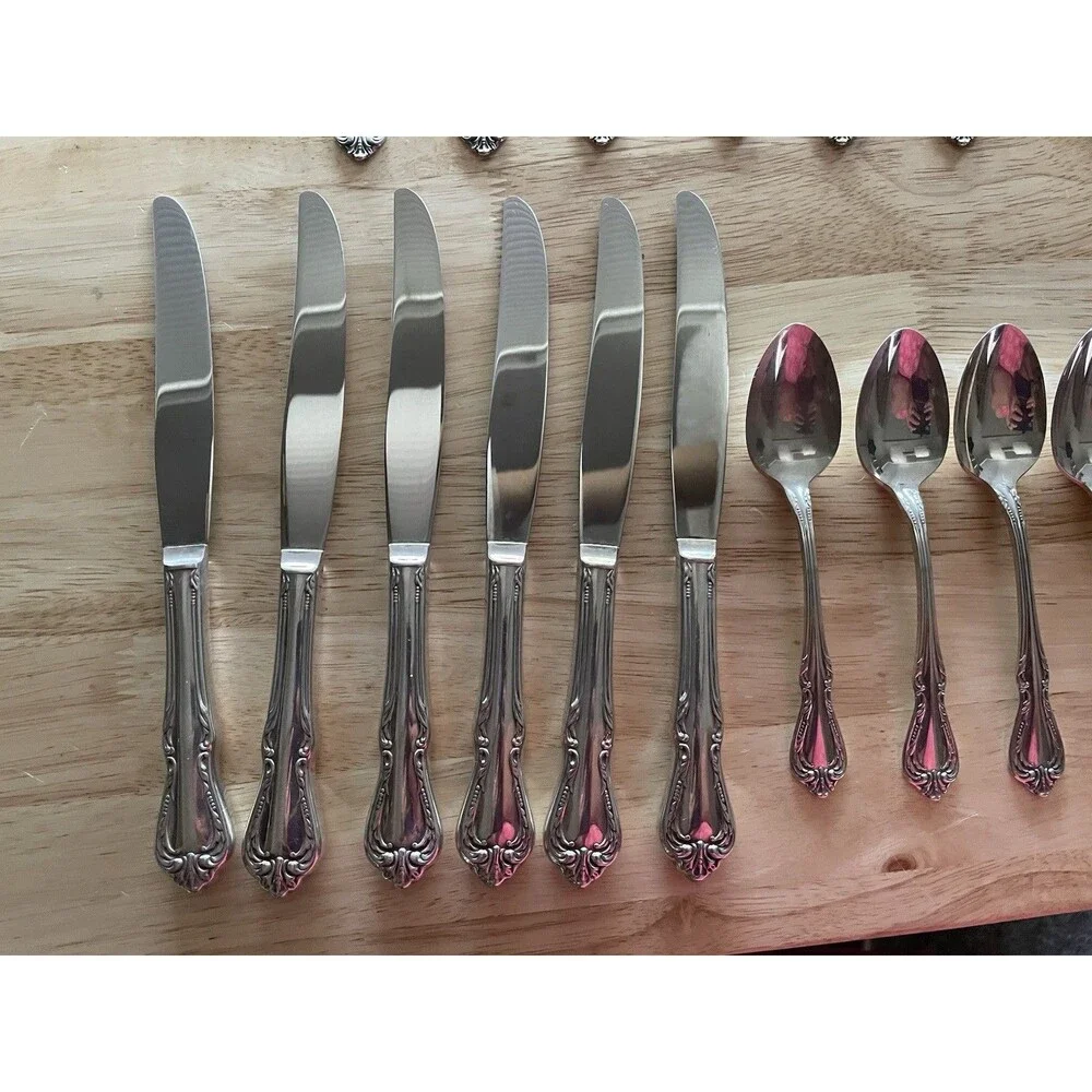 Oneida Wm A Rogers CHALICE / HARMONY‎ Silver overlaid Flatware 30 pcs serve 6